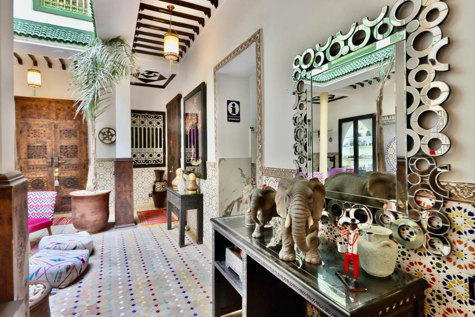 رياض لوزيا فندق مبيت وإفطار 4*