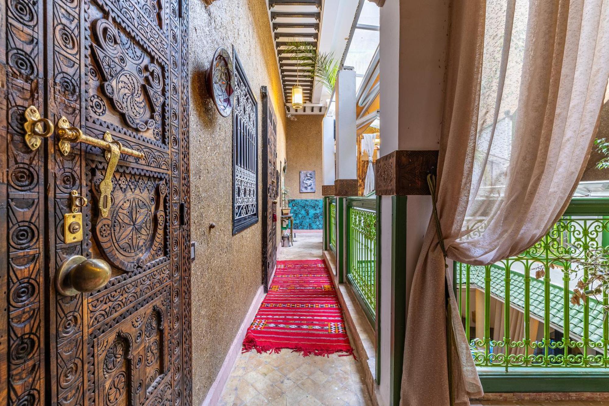 رياض لوزيا 4*